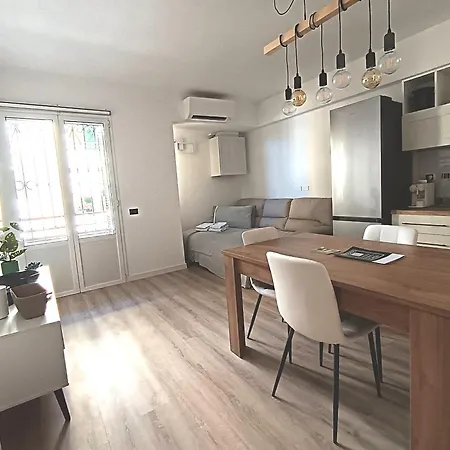Sg House - - Posto Auto Incluso Apartamento