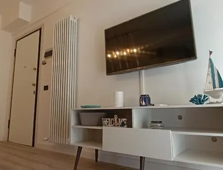 Apartmán Sg House - - Posto Auto Incluso
